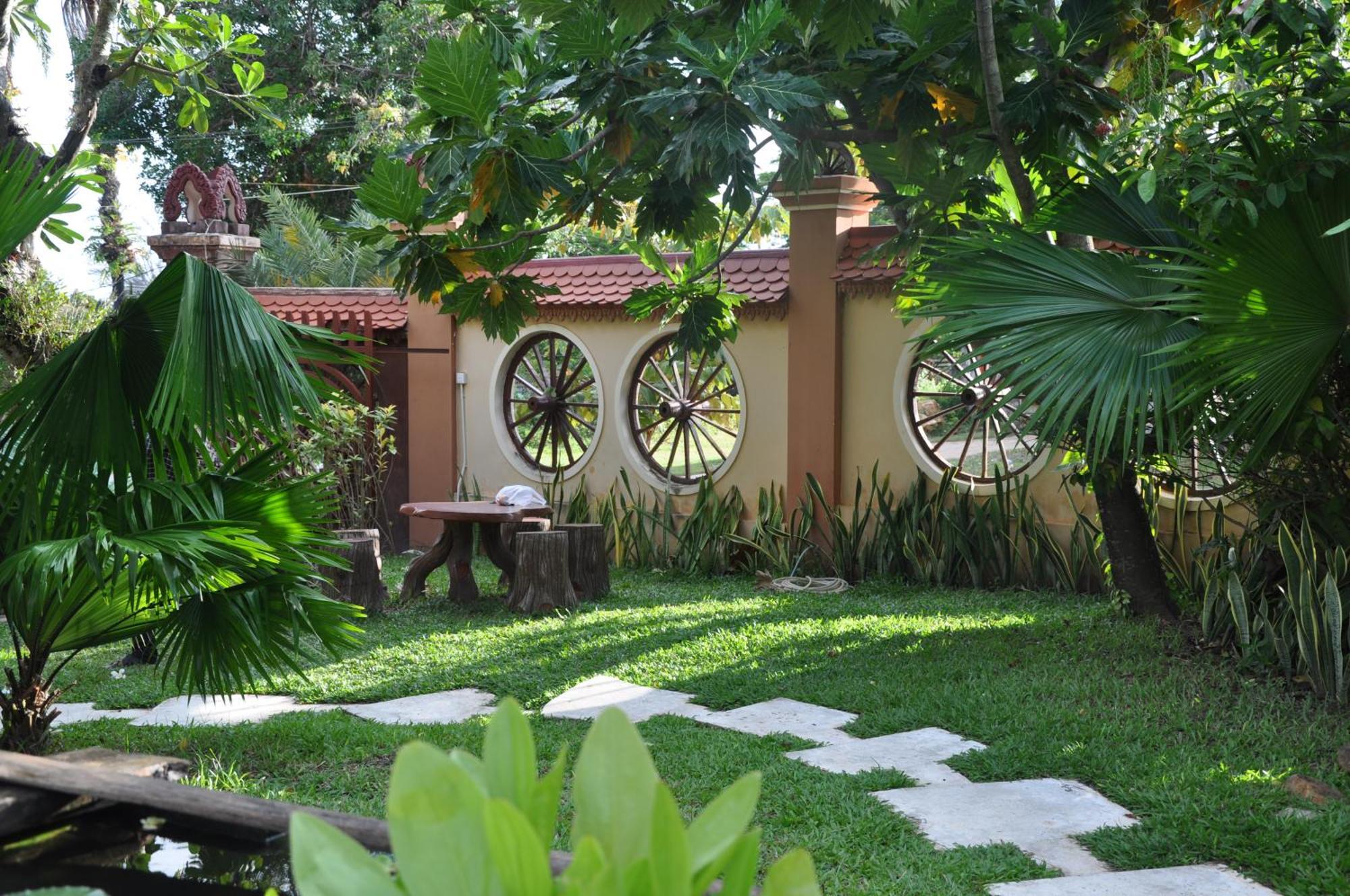 Palm House Boutique Resort Kep Bagian luar foto